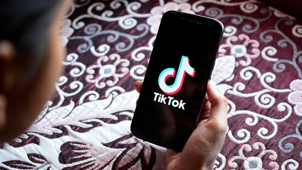 Заблокируют ли TikTok в Казахстане? Ответ Минкульта